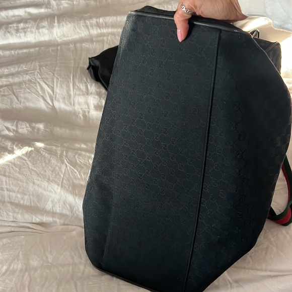 Gucci
Web Carry On Duffle Bag GG Canvas Large - Picture 8 of 10